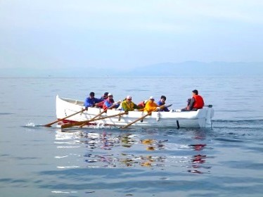 仲間と漕ぐ淡路島の海!海風切る爽快感!心をひとつに生まれる一体感!カッター体験でいざ海上へ!